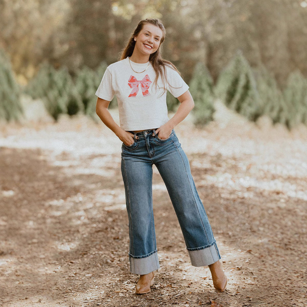 Camiseta Mujer LOBSTER STYLE – Diseño Náutico con Encanto , y RED BOW – Elegancia y Estilo Femenino