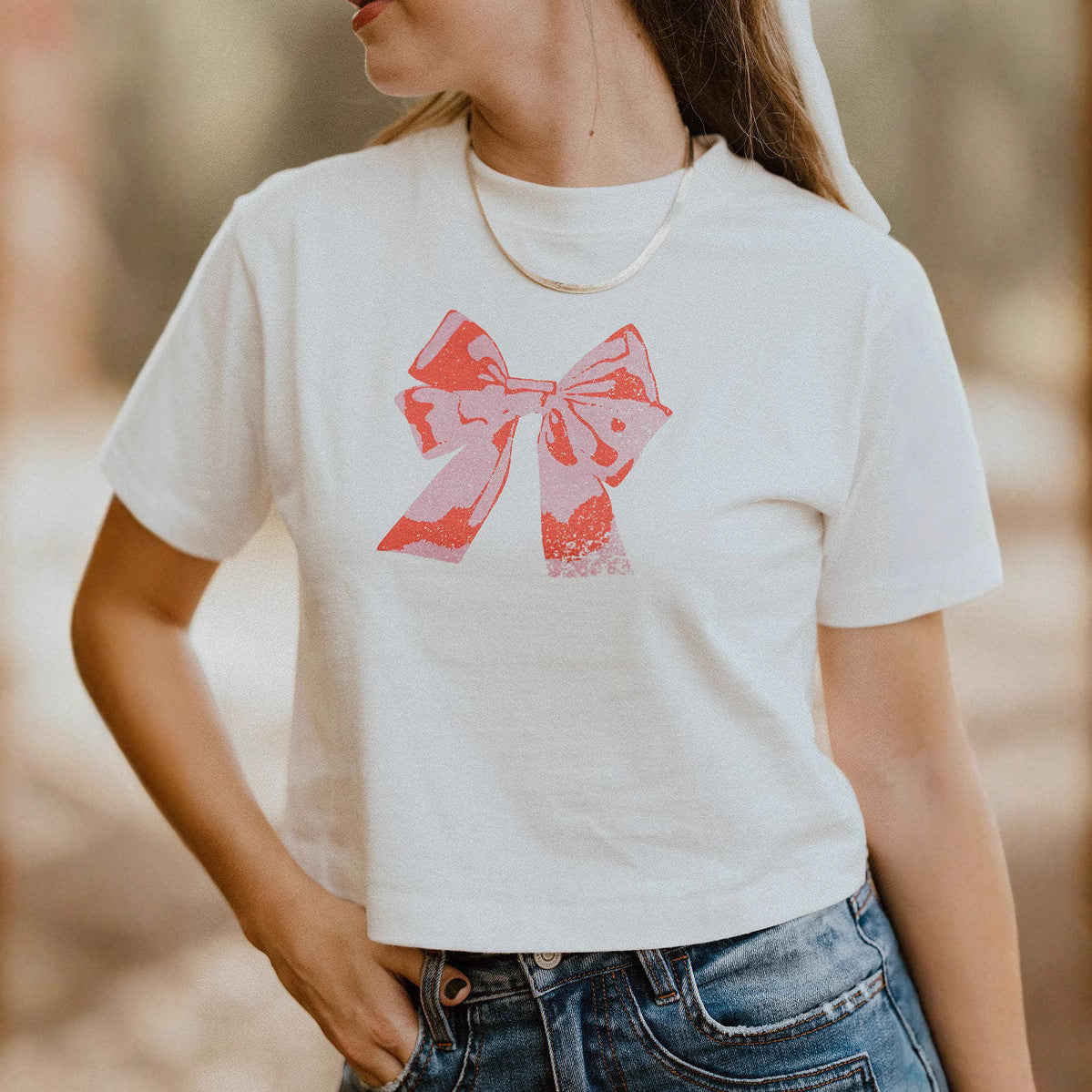 Camiseta Mujer LOBSTER STYLE – Diseño Náutico con Encanto , y RED BOW – Elegancia y Estilo Femenino