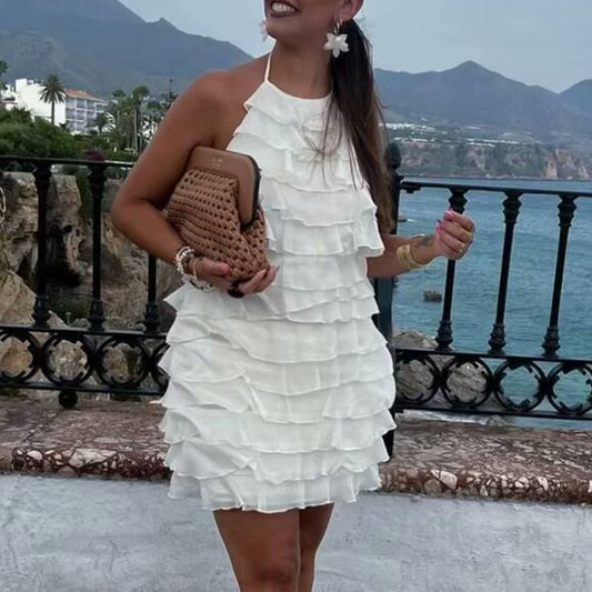 vestido sin mangas con decoracion en laminas informal