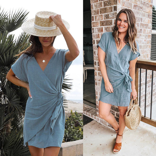 Vestido irregular con cordones y cuello en V